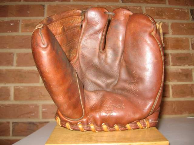 MacGregor Goldsmith 135 Pick Pocket Front